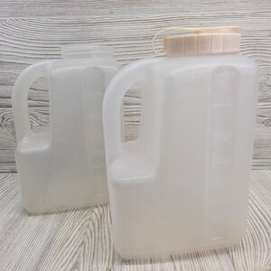 2 Rubbermaid Pitcher Jugs Unisex 4L Clear Good Servin Saver 1 Gallon 1 Lid Vtg